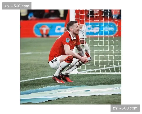 荷兰高中锋战术价值评估 韦格霍斯特支点作用难被替代